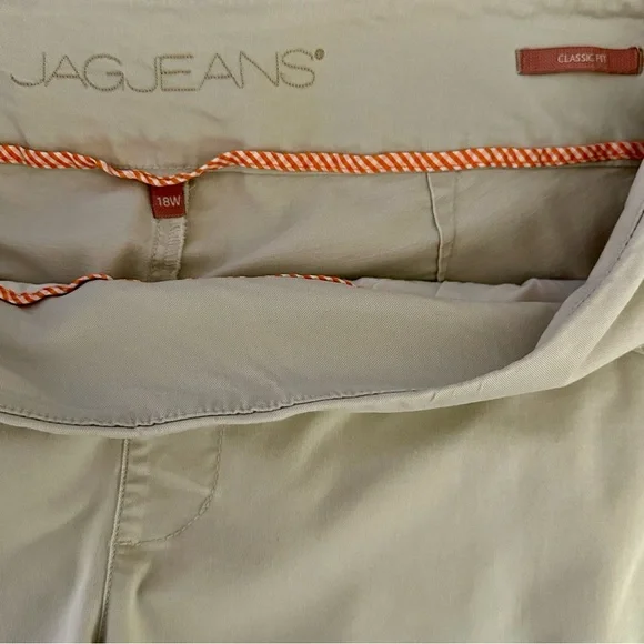 Jag Jeans Ainsley 8” Pull-On Light Khaki Shorts Plus Size 18W - Picture 4 of 6